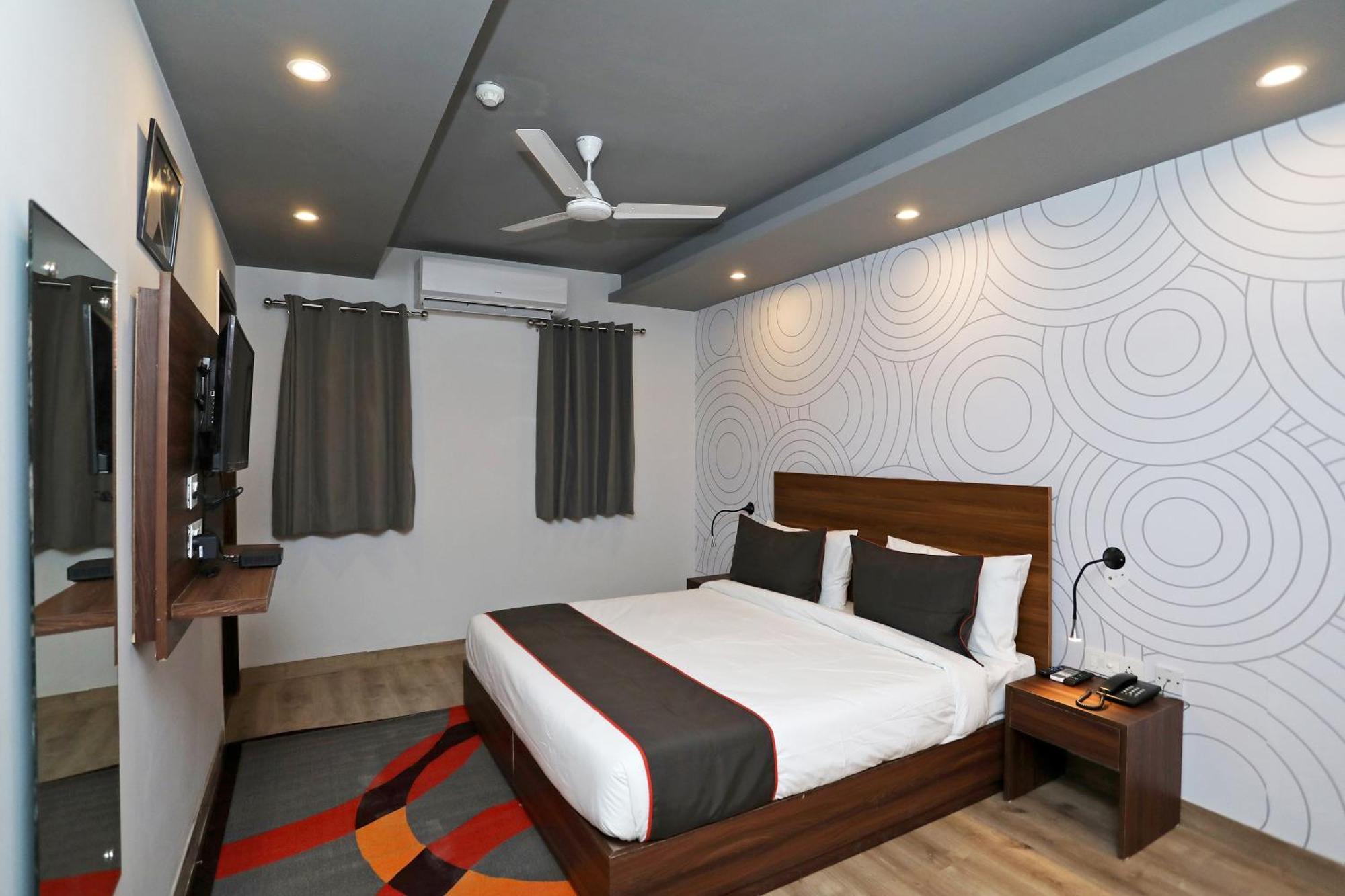 คอลเลคชัน โอ 76097 โรงแรมมูนไลท์ เดลี ภายนอก รูปภาพ